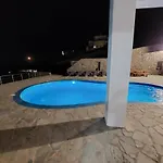 El Paradiso Villa *