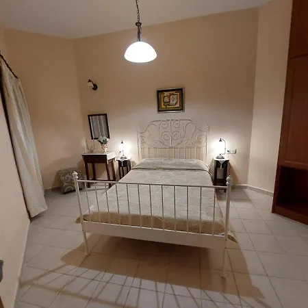 El Paradiso Kouroupi