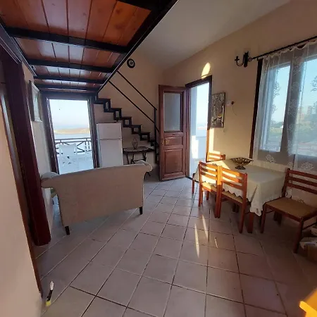 El Paradiso Willa Kouroupi